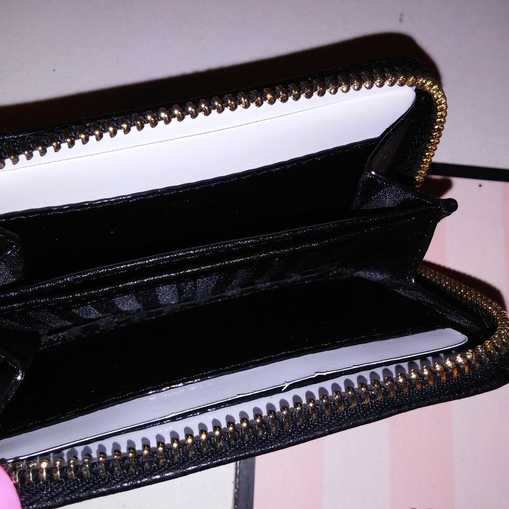 Victoria Secret Mini Wallet - Picture 9 of 9